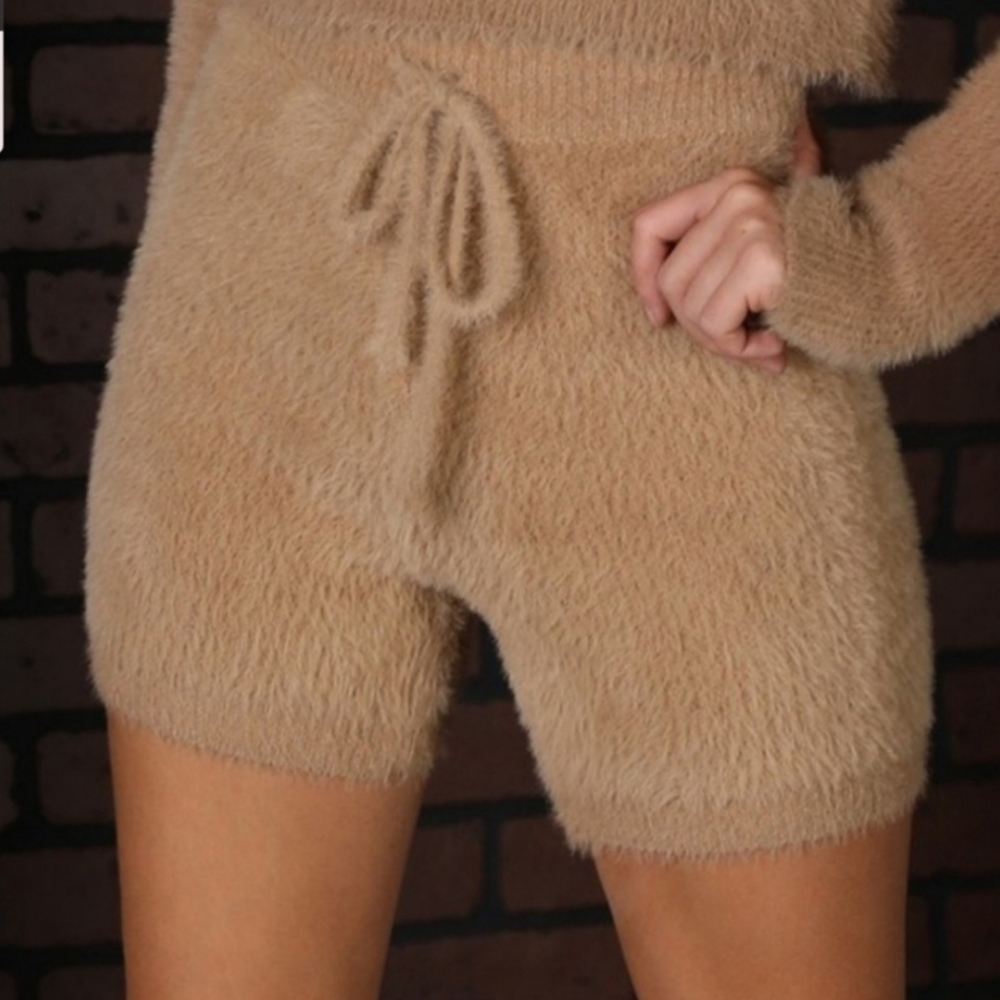 Hidden Brand Faux Fur Teddy Furry Bike Shorts Sz S